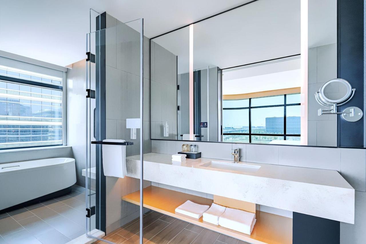 Fairfield By Marriott Beijing Daxing Airport Hotel Bagian luar foto